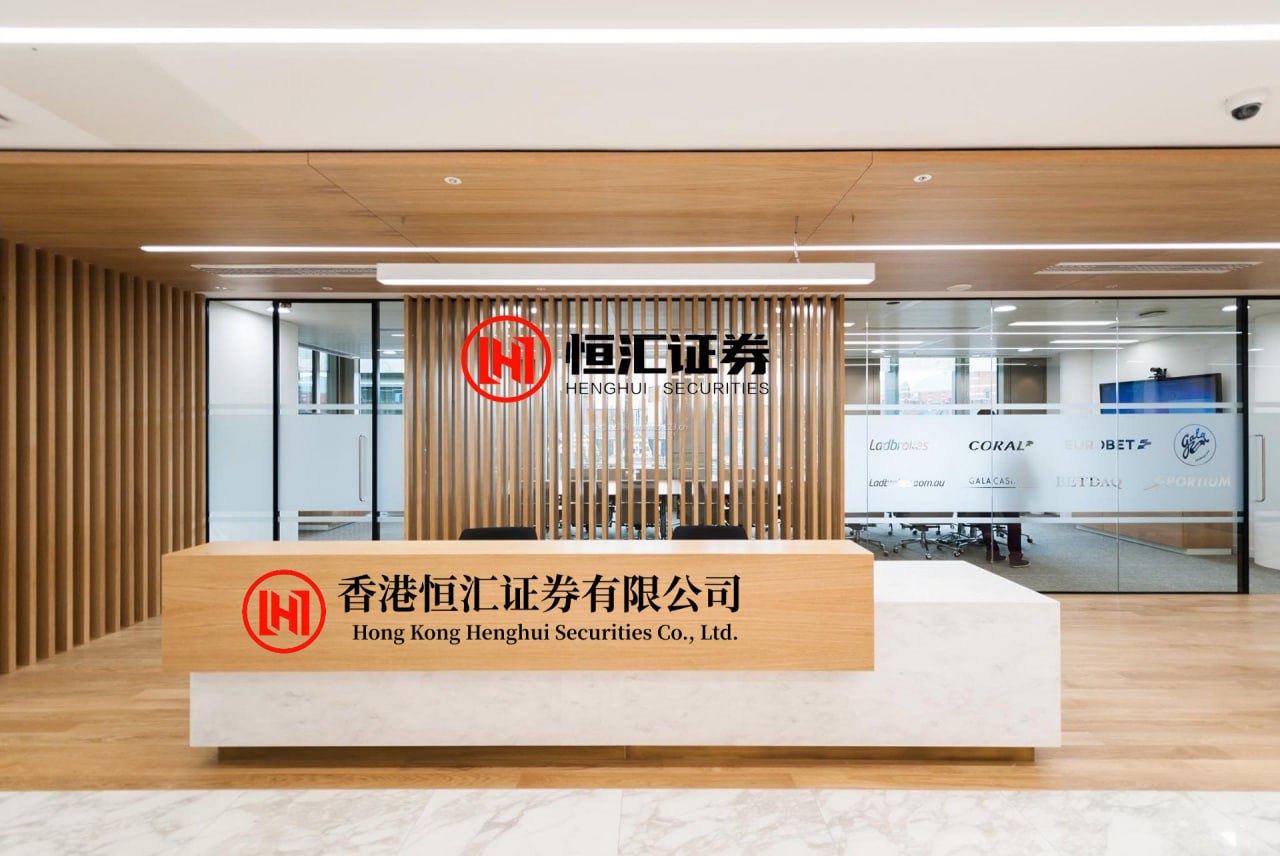 聚财略配资 欧元区5月综合PMI跌至31个月新低